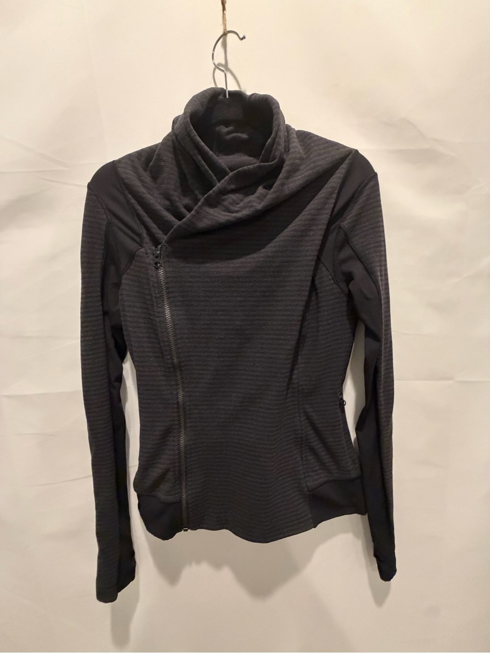Lululemon Bhakti Asymmetrical dark grey Zip Women's Sweater Jacket size6.workout